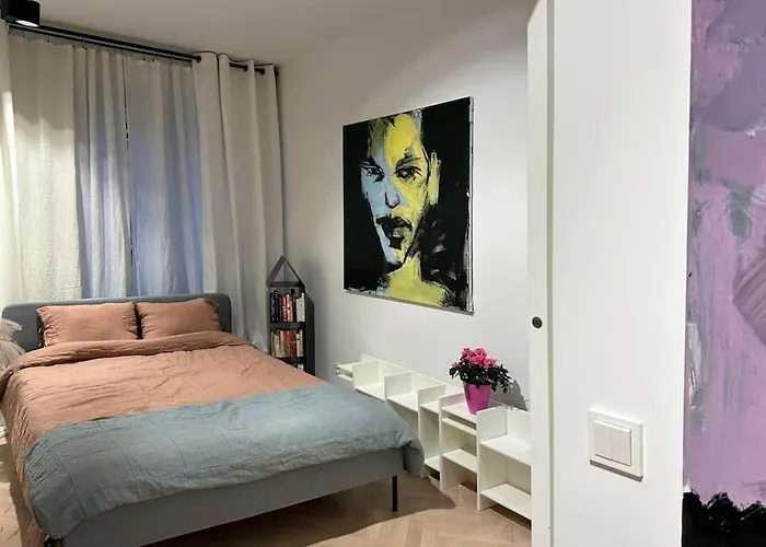 Art & Design 3 In Center Apartament